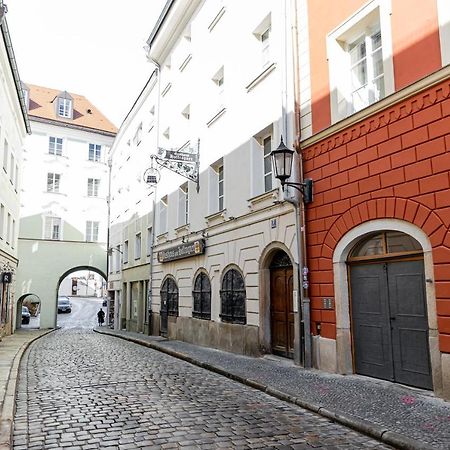 Servus Apartments Old Town Premium Pasov Exteriér fotografie