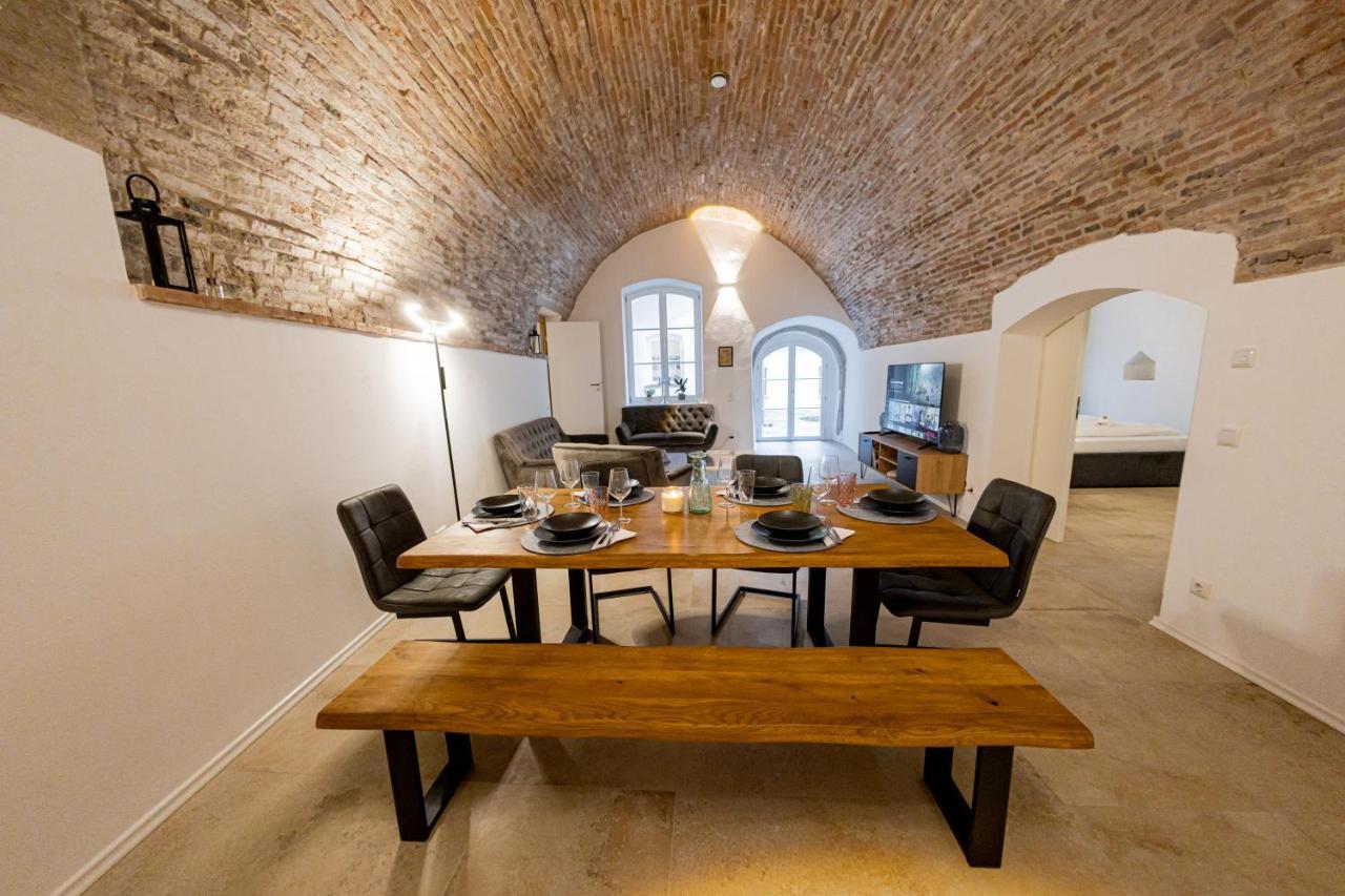 Servus Apartments Old Town Premium Pasov Exteriér fotografie